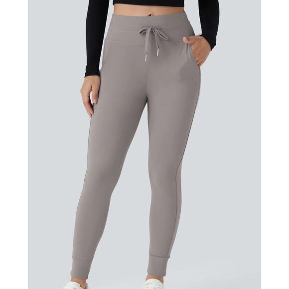 XS Halara Gray Softlyzero Plush High Waisted Drawstring Joggers NWT - Picture 1 of 6